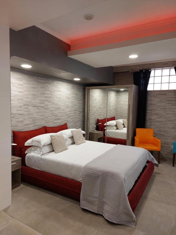 Sweet Home & Wellness Luxury Apartment Nettuno Eksteriør billede